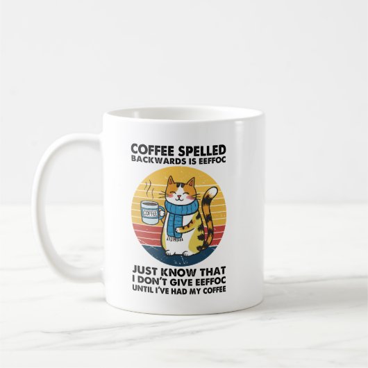Mug Le café écrit à l'envers est EEFFOC – Drôle de caf (Gauche)