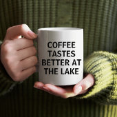 Mug Le Café Goûte Mieux Au Lac Lover