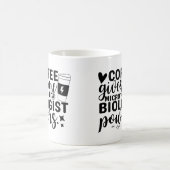 Mug Le Café Me Donne Des Pouvoirs Microbiologistes (Centre)