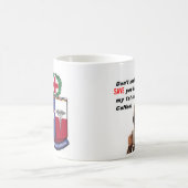 Mug le café-médecin d'homme d'armée, vous sauvent (Centre)