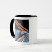 Mug Le Canadarm2 et les ailes de panneaux solaires (Devant gauche)