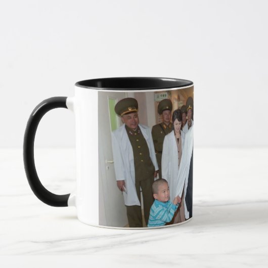 Mug Le cher Chef aime de petits enfants (Gauche)