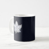 Mug Le chrome aiment la feuille d'érable sur le noir (Devant gauche)
