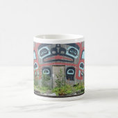Mug Le clan logent et des mâts totémiques, Ketchikan, (Centre)