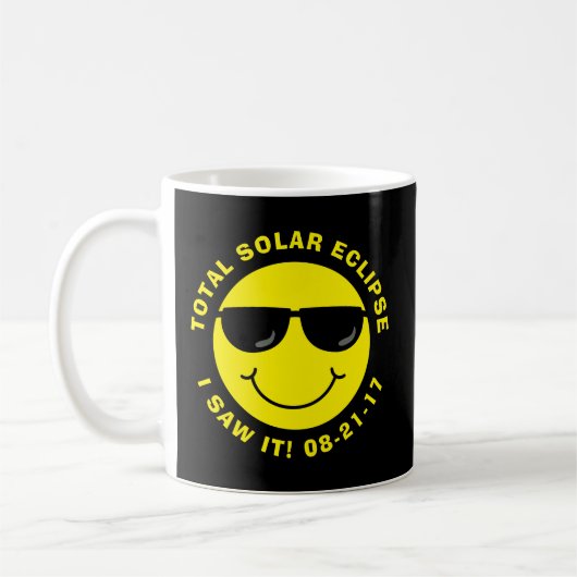 Mug Le cool total Emoji d'éclipse solaire font face (Gauche)