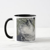 Mug Le cyclone tropical Jokwe au Mozambique Channe (Gauche)