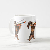Mug Le Dachshund À poils durs Jouant Un Violon (Devant gauche)