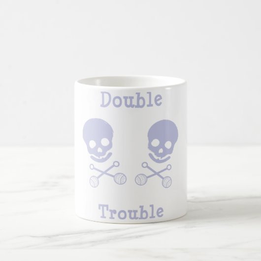 Mug Le double garçon de garçon de problème de BB (Centre)