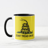 Mug Le drapeau de Gadsden ne marchent pas sur moi (Gauche)