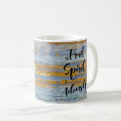 Mug Le fruit de l'Esprit pousse dans le sein (Devant droit)