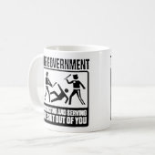Mug Le gouvernement est ici pour aider à attaquer (Devant gauche)