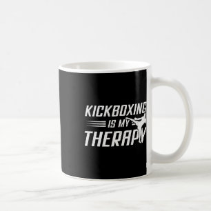 Mug Le kickboxing est ma thérapie Amateur de kickboxin