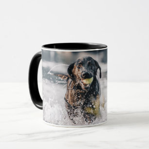 Mug Le Labrador Noir Joue Dans L'Eau