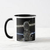 Mug Le membre de la Terre croise un vaisseau Soyouz (Gauche)