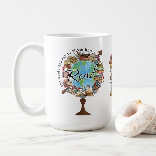 Mug Le monde appartient à ceux qui lisent (Avec donut)