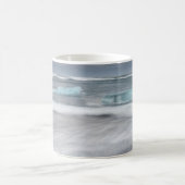 Mug Le paysage de la mer bruyante avec la glace, l'île (Centre)