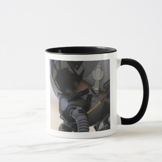Mug Le pilote est assis dans son A-10 Thunderbolt II (Droite)