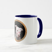 Mug Le pitbull blanc avec le rouge embrasse partout (Devant droit)