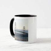 Mug Le pont Mackinac qui s'étend sur le détroit de 4 (Devant gauche)