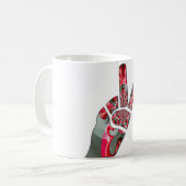 Mug Le pouvoir dans la paume : le salut à deux doigts (Devant gauche)