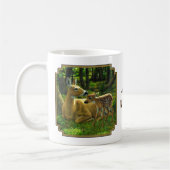 Mug Le printemps blanc Fawn et la mère Deer (Gauche)