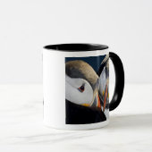 Mug Le Puffin Atlantique, un oiseau marin pélagique (Devant droit)
