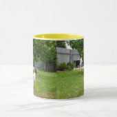 Mug Le Renard Terrier Qui S'Échappe Dans Un Arbre, (Centre)