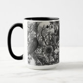 Mug Le secret de Raven. Illustration gothique sombre e (Gauche)