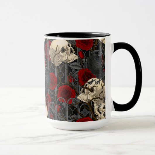 Mug Le secret de Raven. Illustration gothique sombre e (Droite)