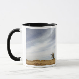 Mug Le sergent fournit la sécurité