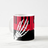 Mug Le squelette joue du piano (Devant gauche)