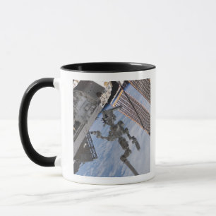 Mug Le système robotique Dextre construit au Canada 2