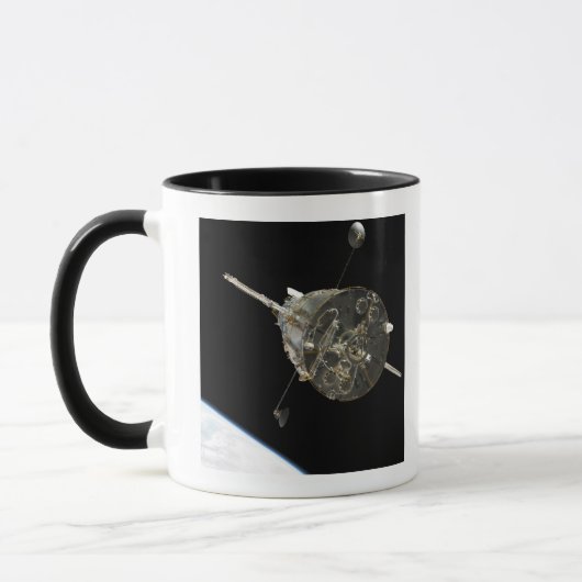 Mug Le télescope spatial Hubble en orbite au-dessus de (Gauche)