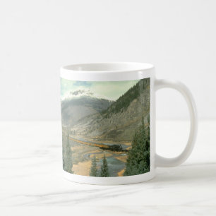 Mug Le train traverse la rivière d'Animas après leav
