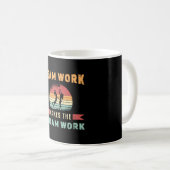 Mug Le travail d'équipe de volleyball fait Dream Work (Devant droit)