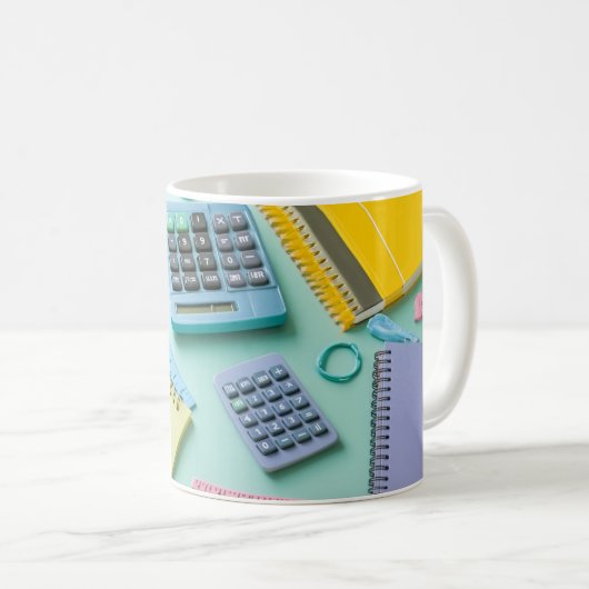 Mug Le trousseau scolaire comprend des éléments de cou (Devant droit)
