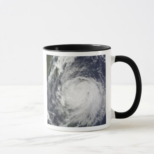 Mug Le typhon Lupit au large des Philippines (Droite)