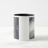 Mug Le typhon Nuri approche des Philippines (Centre)