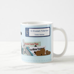 Mug Le vétérinaire personnalisé frotte bleu-clair
