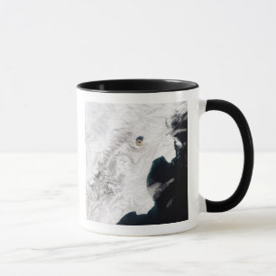 Mug Le volcan de Shiveluch dans le Kamtchatka Krai,