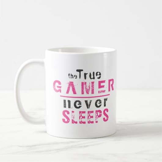 Mug Le vrai joueur ne dort jamais gamer rose (Gauche)