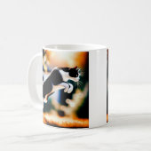 Mug Leaping Black and White Cat (Devant gauche)