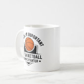 Mug L'École Est Importante, Mais Le Basket Est Importa (Devant gauche)