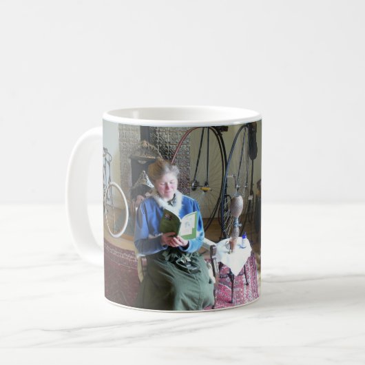 Mug Lecture de Madame, citation victorienne (Devant gauche)