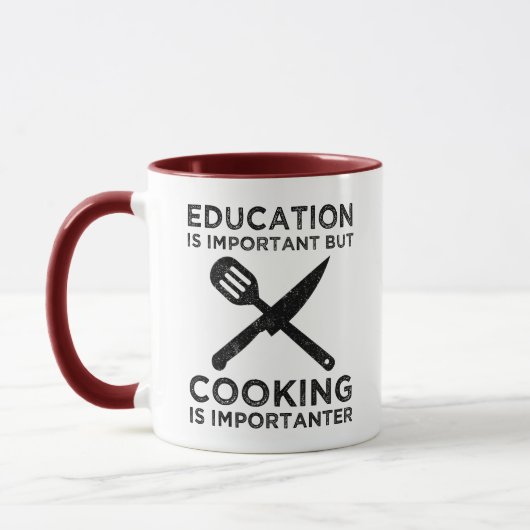 Mug L'Éducation Est Importante, Mais La Cuisine Est Im (Gauche)