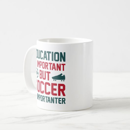 Mug L'Éducation Est Importante, Mais Le Football Est I (Devant gauche)