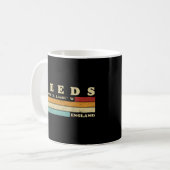 Mug Leeds Angleterre City Retro Longitude Latitude (Devant gauche)