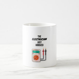 Mug L'Électricien Arrive Des Cadeaux Pour L'Électric