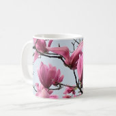 Mug L'Élégant Magnolia Rose Fleurit Un Hanami Pacifiqu (Devant gauche)