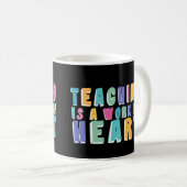 Mug L'enseignement est une oeuvre de coeur (Devant droit)